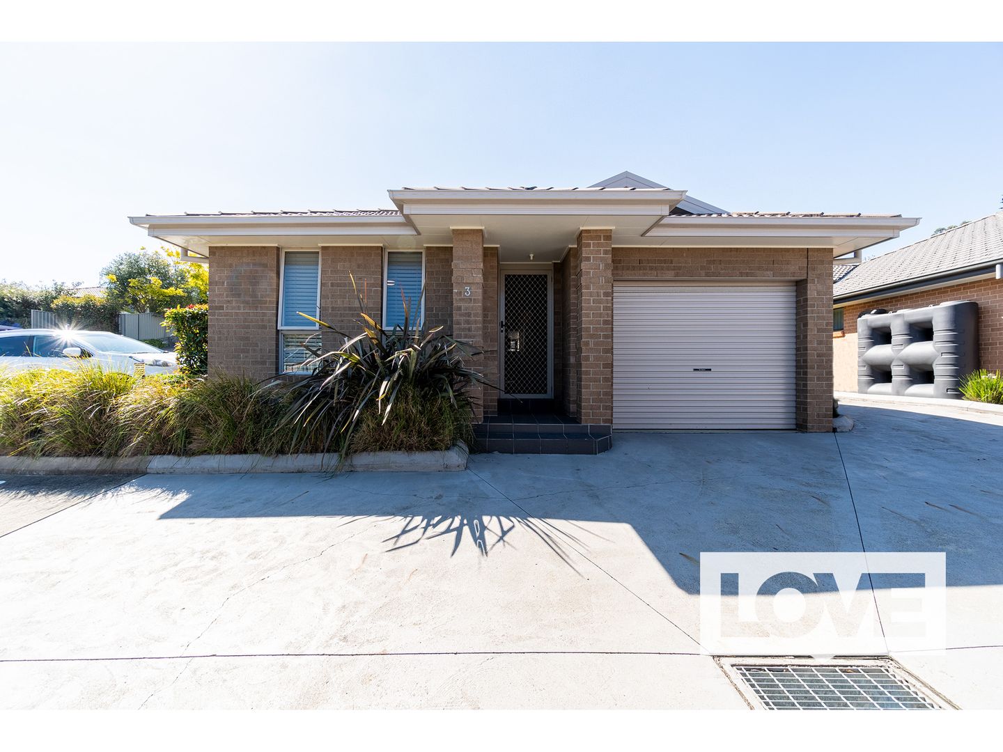 3/8 Merrivale Road, Mount Hutton Property History & Address Research