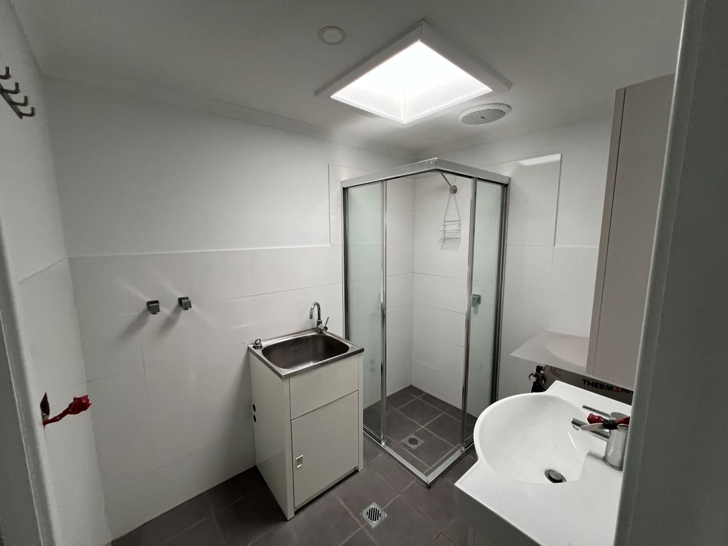 Flat 1/43 Brisbane Water Drive, Point Clare NSW 2250 - Apartment For ...