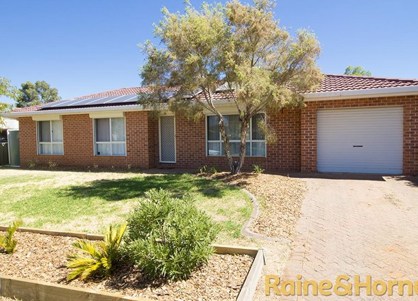 14 Cormorant Crescent, Dubbo NSW 2830