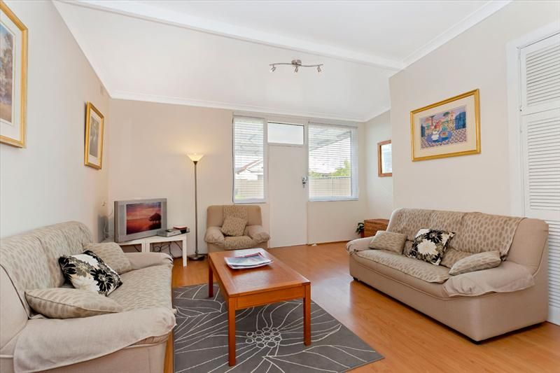 11 Dalmar Street, Croydon NSW 2132, Image 2