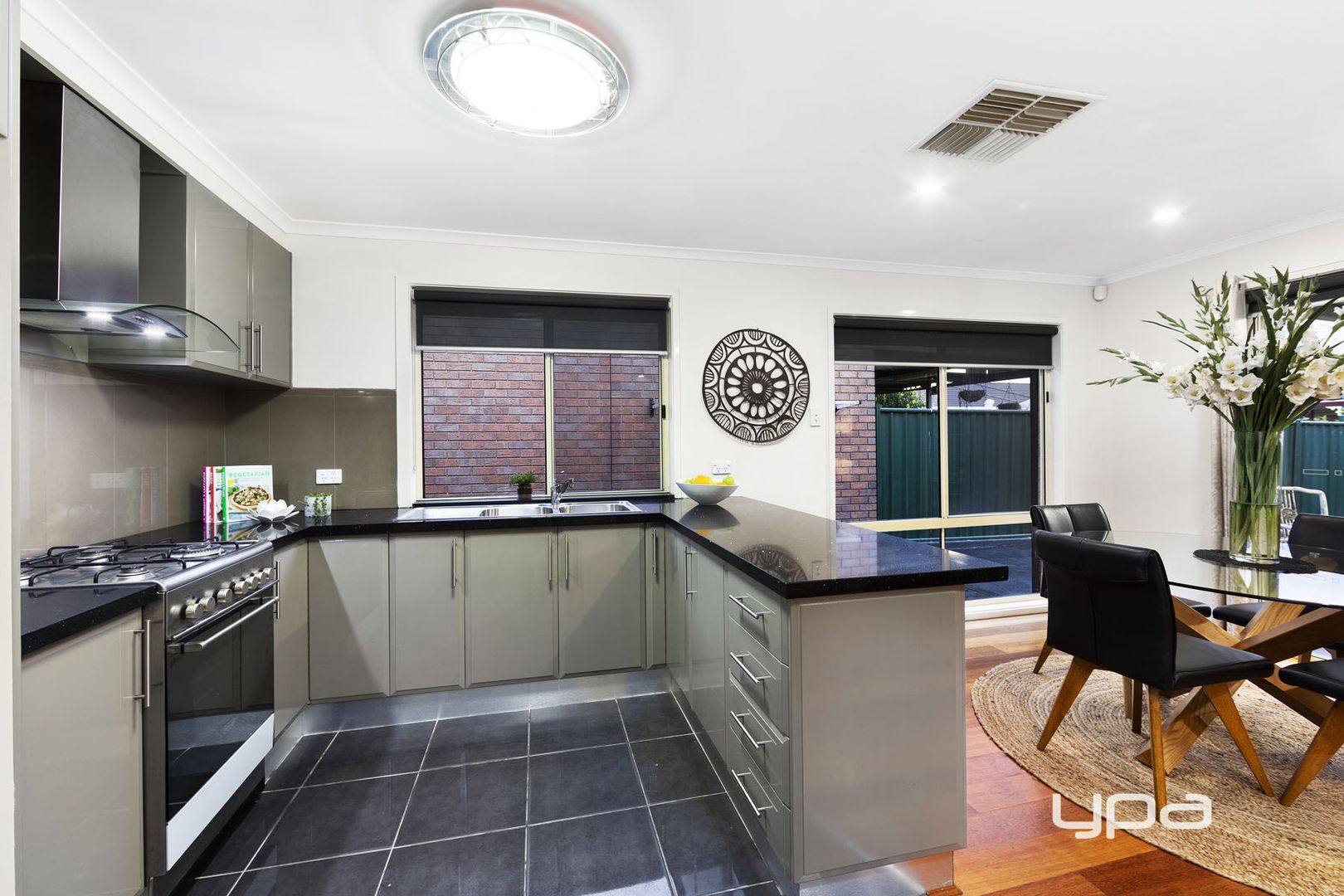 12 Strickland Crescent, Burnside VIC 3023, Image 1