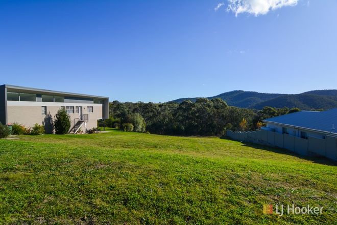 Picture of 46 Hillcrest Avenue, LITHGOW NSW 2790