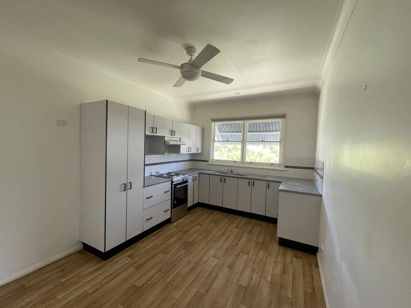 22 Newcastle Street, Morisset NSW 2264 House For Rent 550 Domain