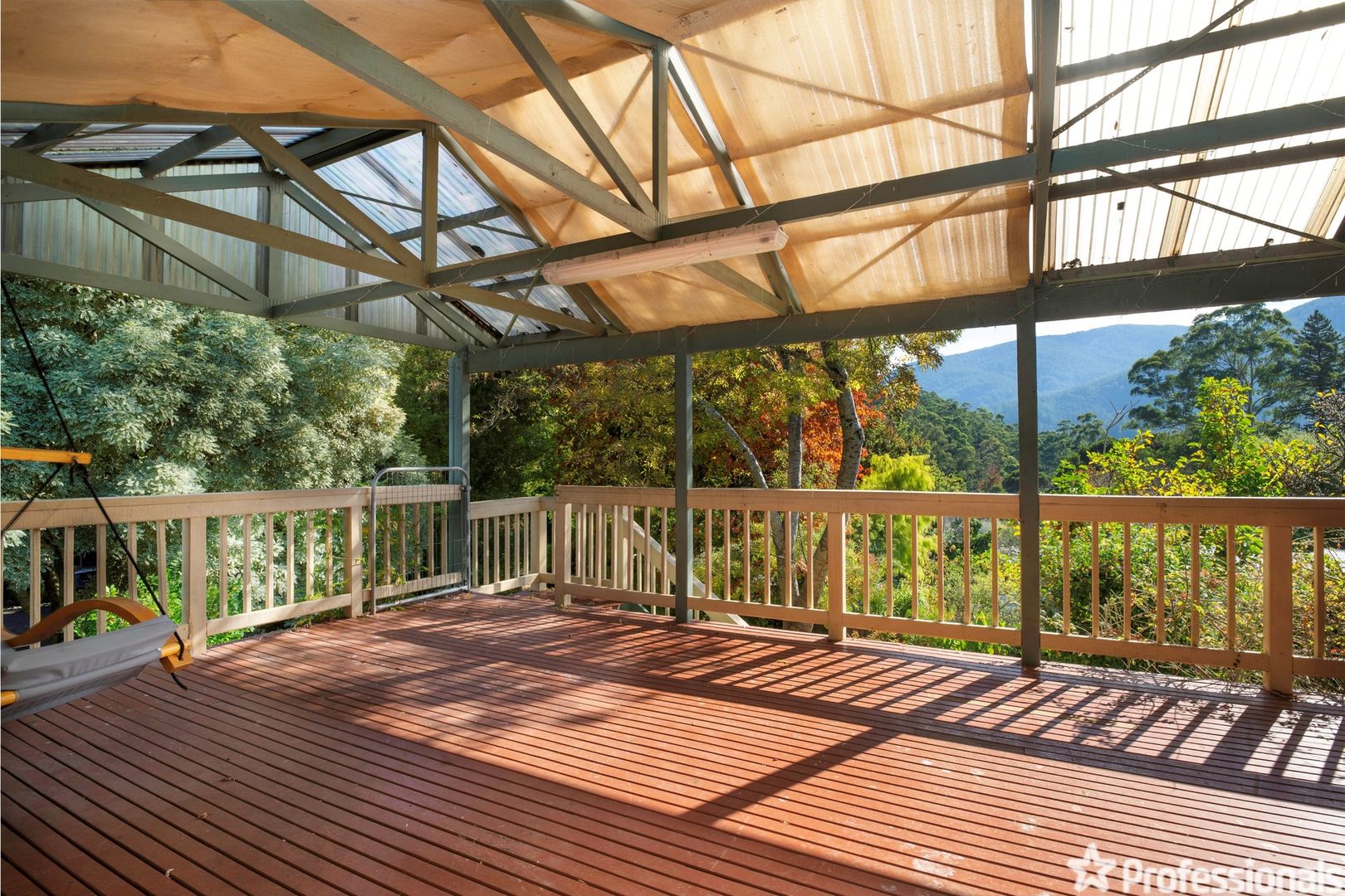 38 Old Warburton Road, Warburton VIC 3799, Image 2