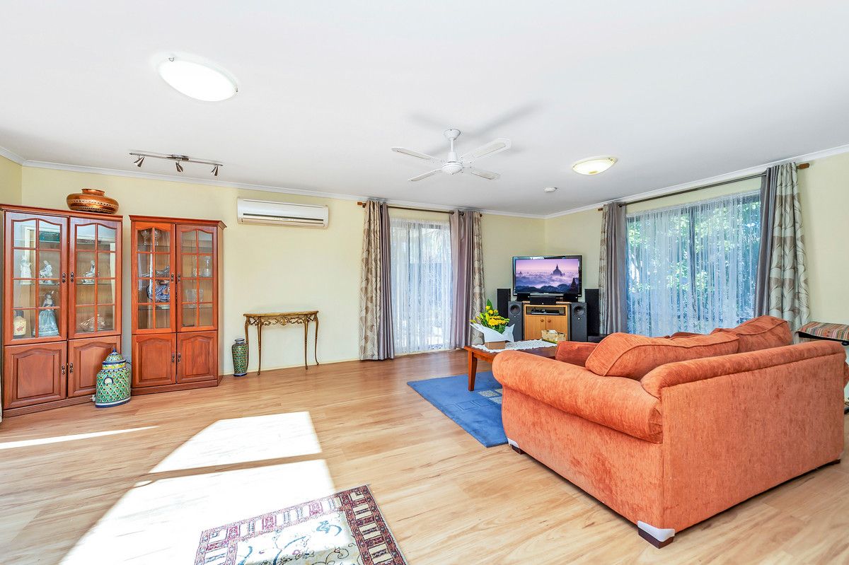 10 May Maxwell Crescent, Gilmore ACT 2905, Image 2