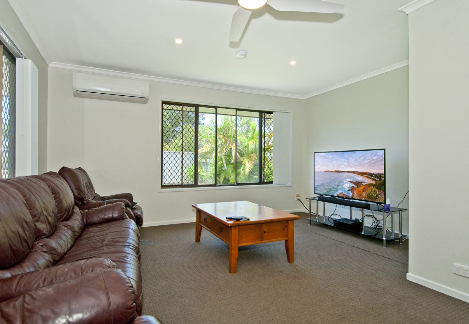 10 Galway Street, Eagleby QLD 4207, Image 2