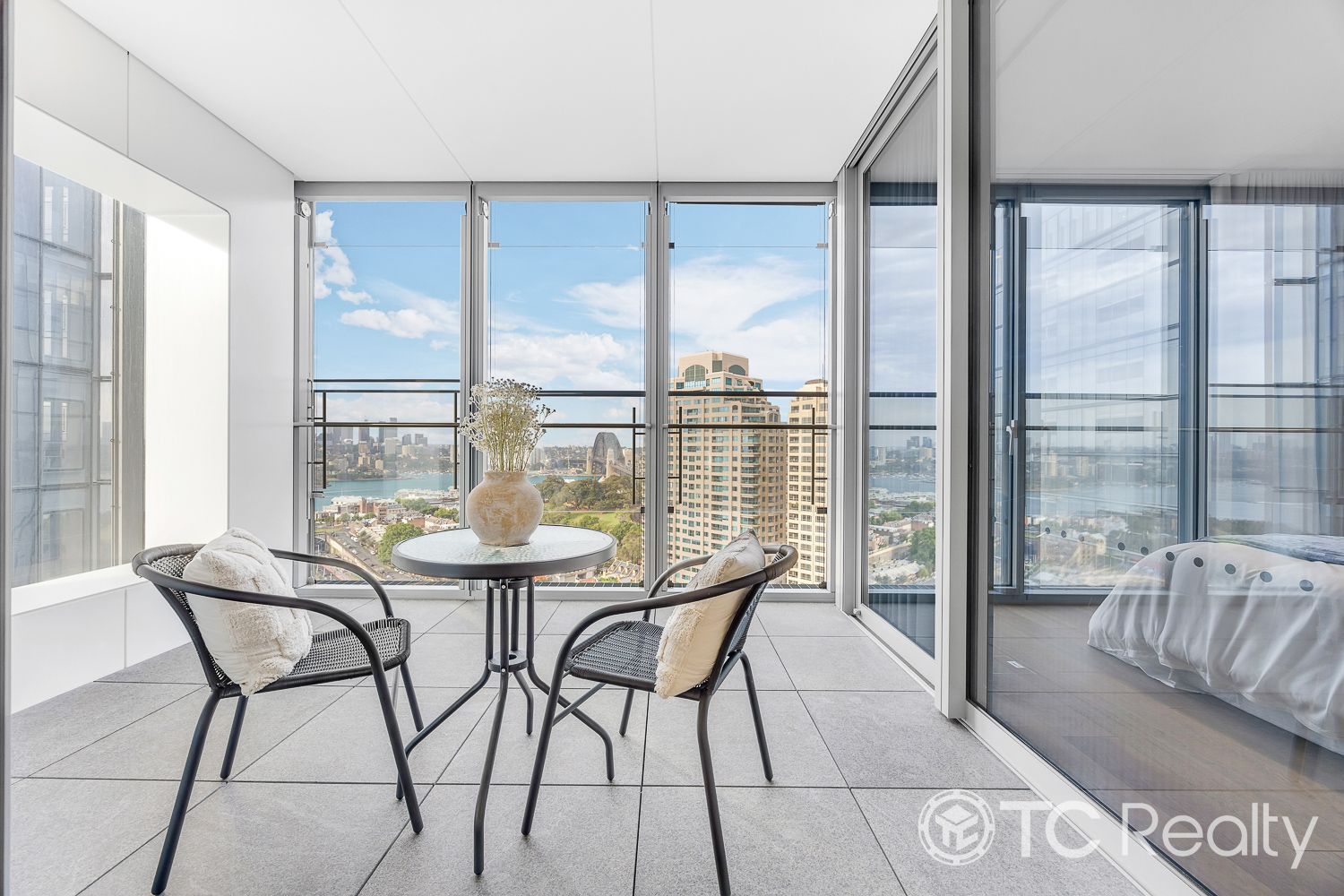 3 bedrooms Apartment / Unit / Flat in High Level/2 Watermans Quay BARANGAROO NSW, 2000