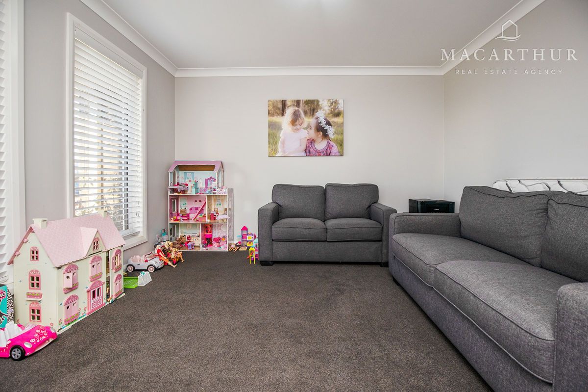 9 Beech Street, Forest Hill NSW 2651, Image 2