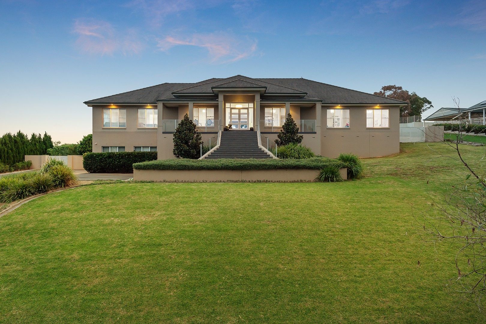 10 Harben Vale Circuit, Grasmere NSW 2570, Image 0