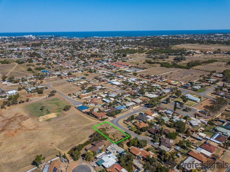 22 Broadfield Close, Utakarra WA 6530, Image 2