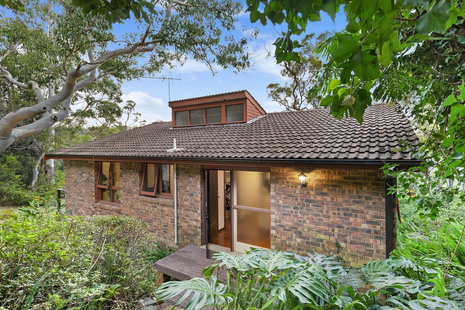 11 Wallace Close, Hornsby Heights NSW 2077, Image 0