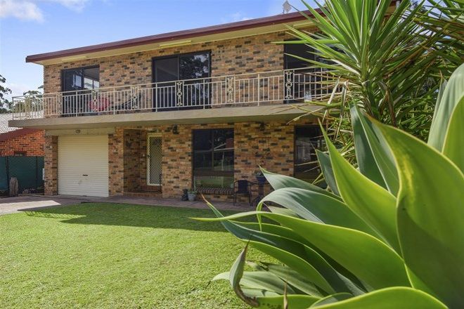 Picture of 32 Wattle Street, FISHERMANS PARADISE NSW 2539