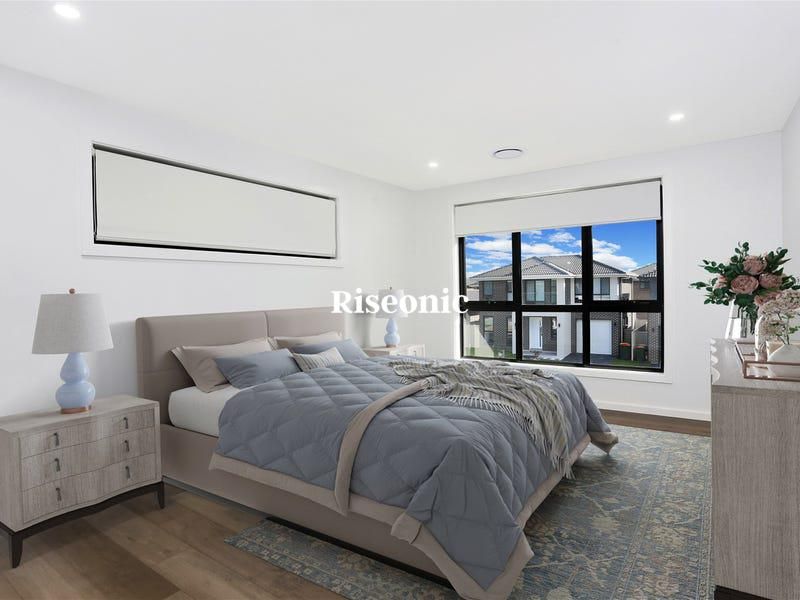 3 bedrooms Townhouse in  MARSDEN PARK NSW, 2765