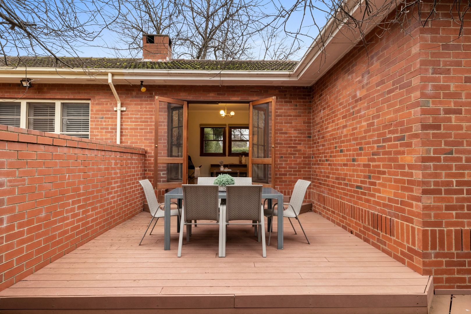 4 McIntyre Street, Narrabundah ACT 2604, Image 2