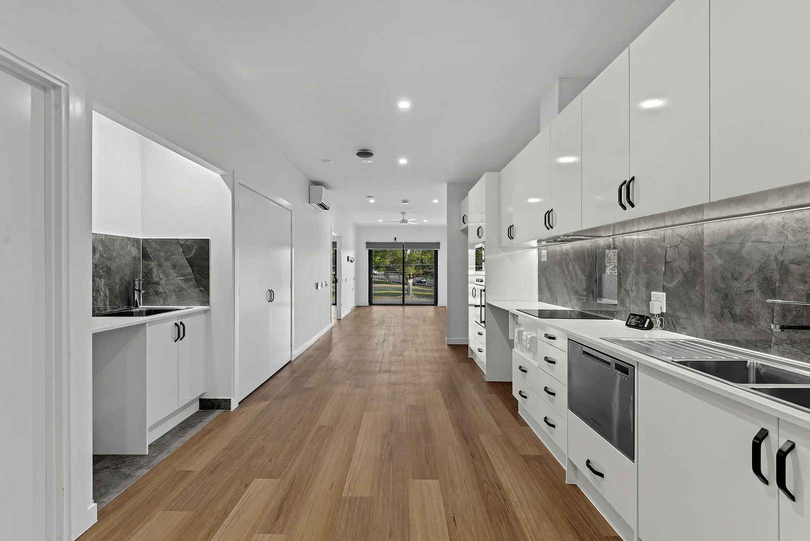 Additional image 6 of Norman Park QLD 4170