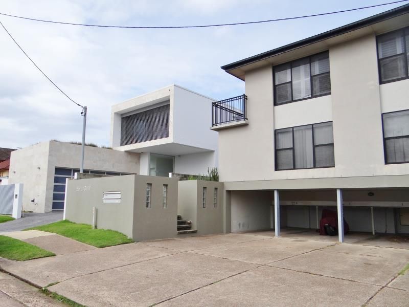 1 bedrooms Apartment / Unit / Flat in 5/55 Light Street BAR BEACH NSW, 2300