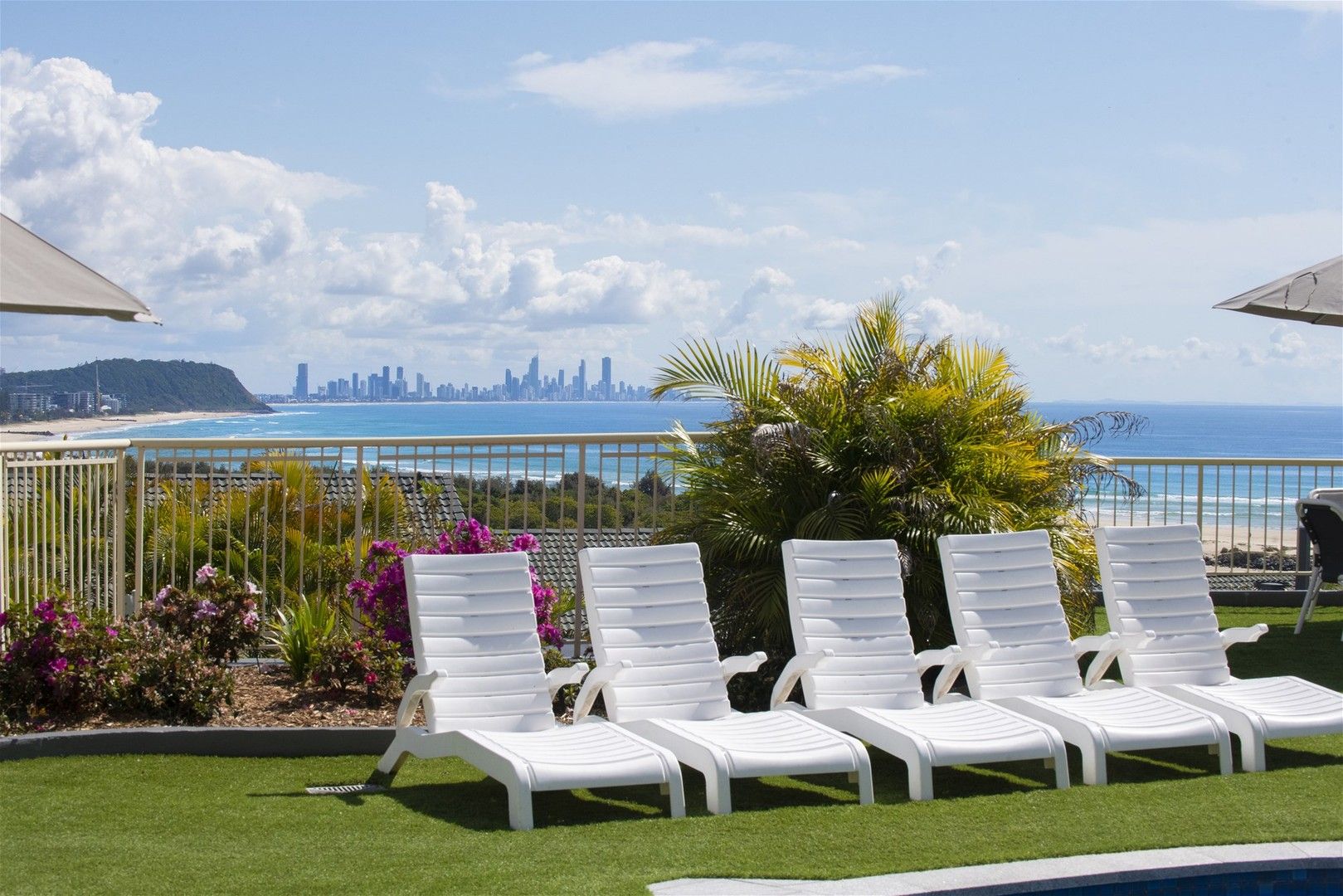 2 bedrooms Apartment / Unit / Flat in 38 Duringan Street CURRUMBIN QLD, 4223
