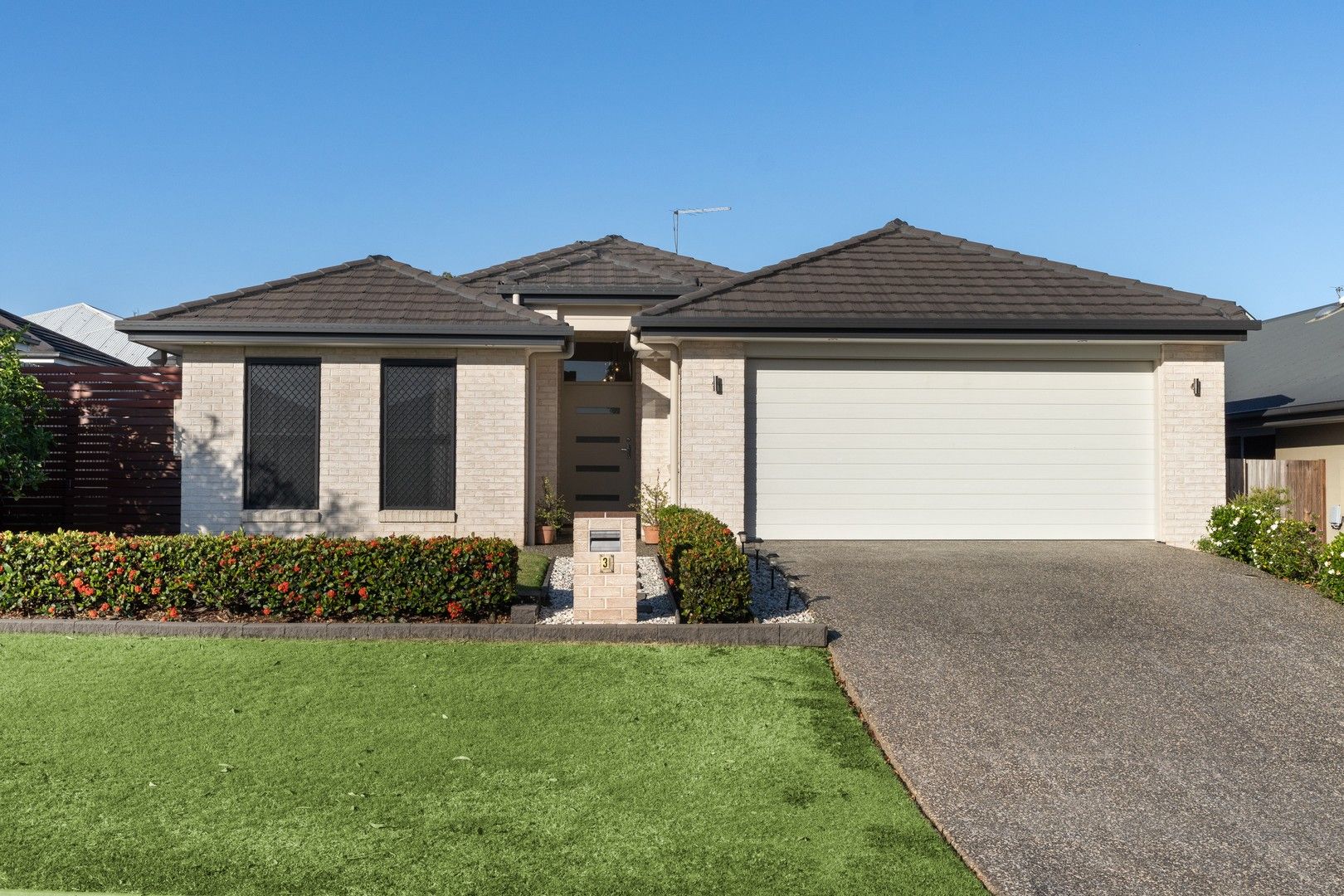 4 bedrooms House in 3 Emily Street WARNER QLD, 4500