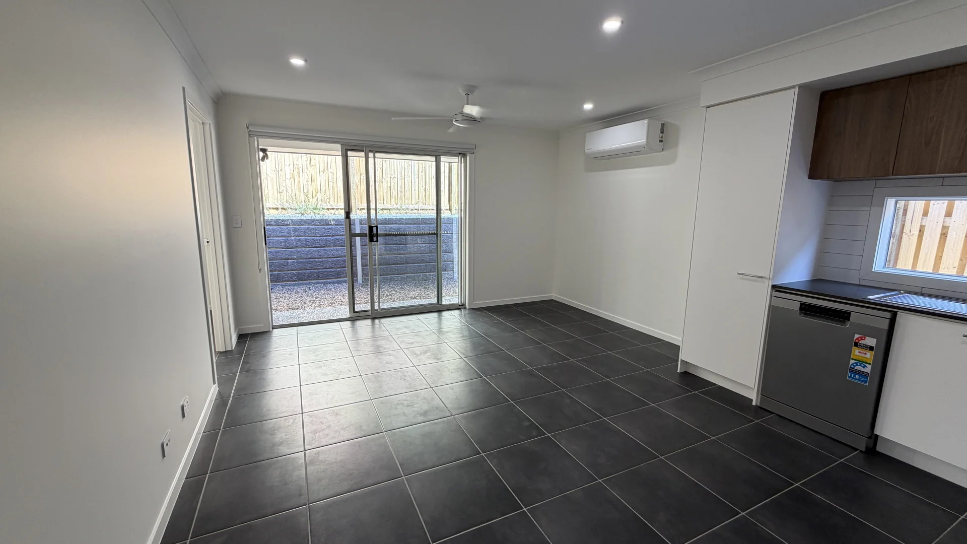 Additional image 3 of 8 Celestial Way, White Rock QLD 4306