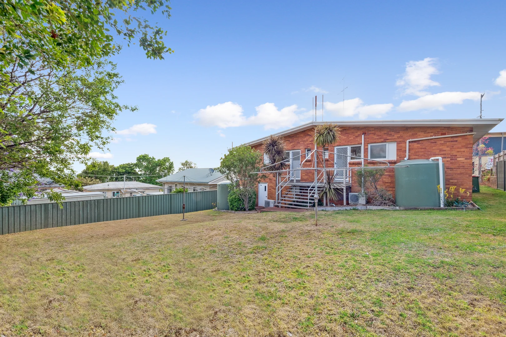 Additional image 5 of 2/20 Esther Street, Mount Lofty QLD 4350