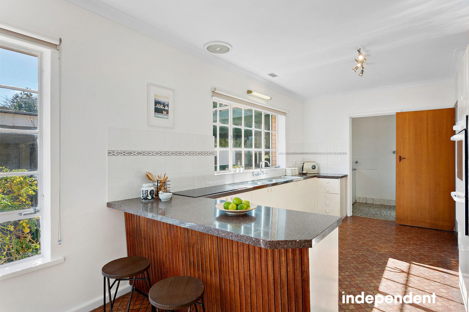 213 Beasley Street, Mawson ACT 2607, Image 2