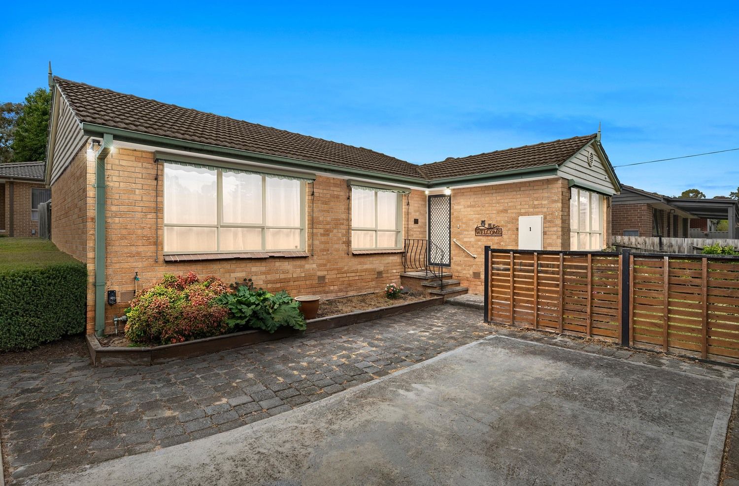 1/42 Zina Grove, Mooroolbark VIC 3138, Image 0