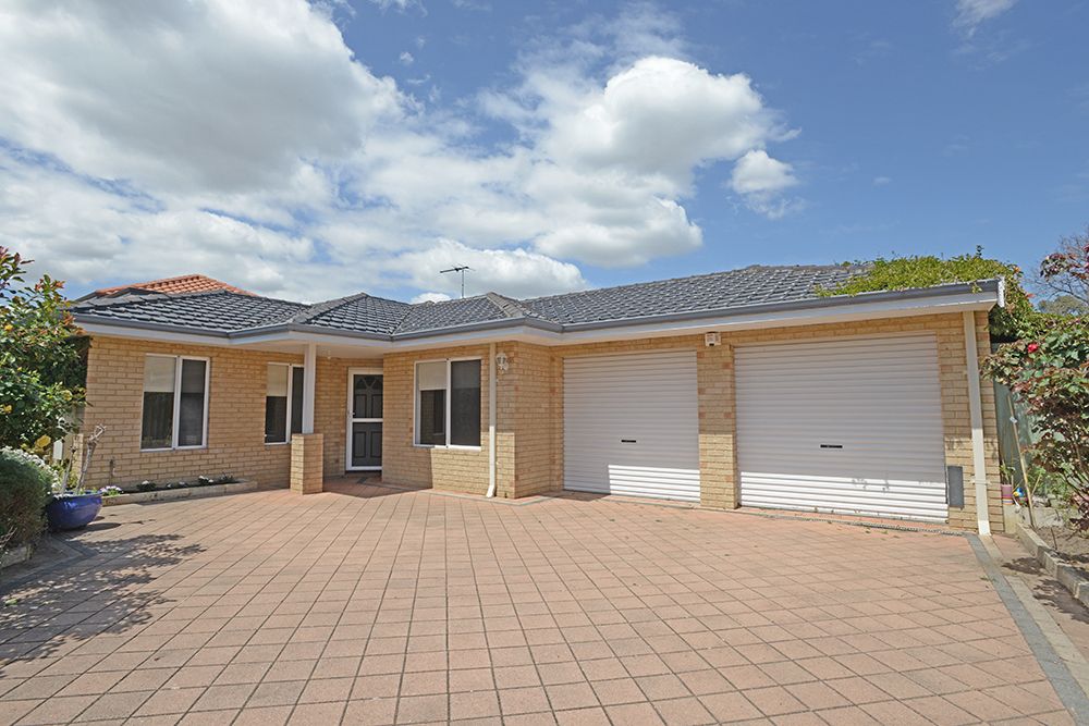 4 bedrooms House in 70B Aurelian Street PALMYRA WA, 6157