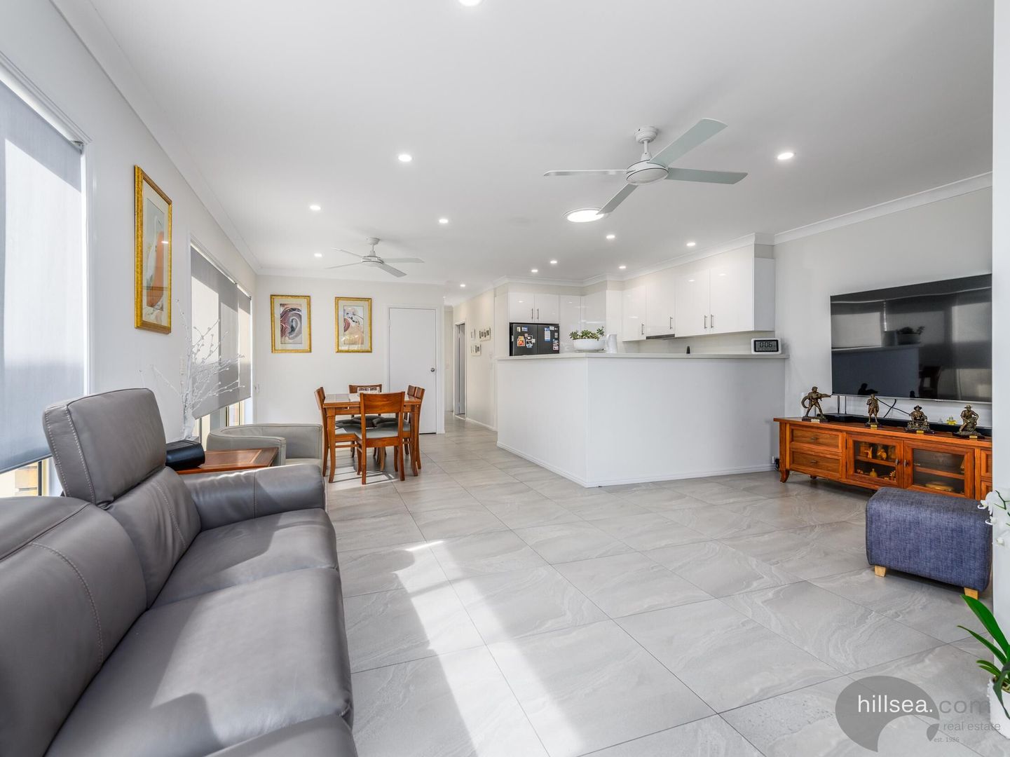 1/215 Bayview Street, Runaway Bay QLD 4216, Image 2