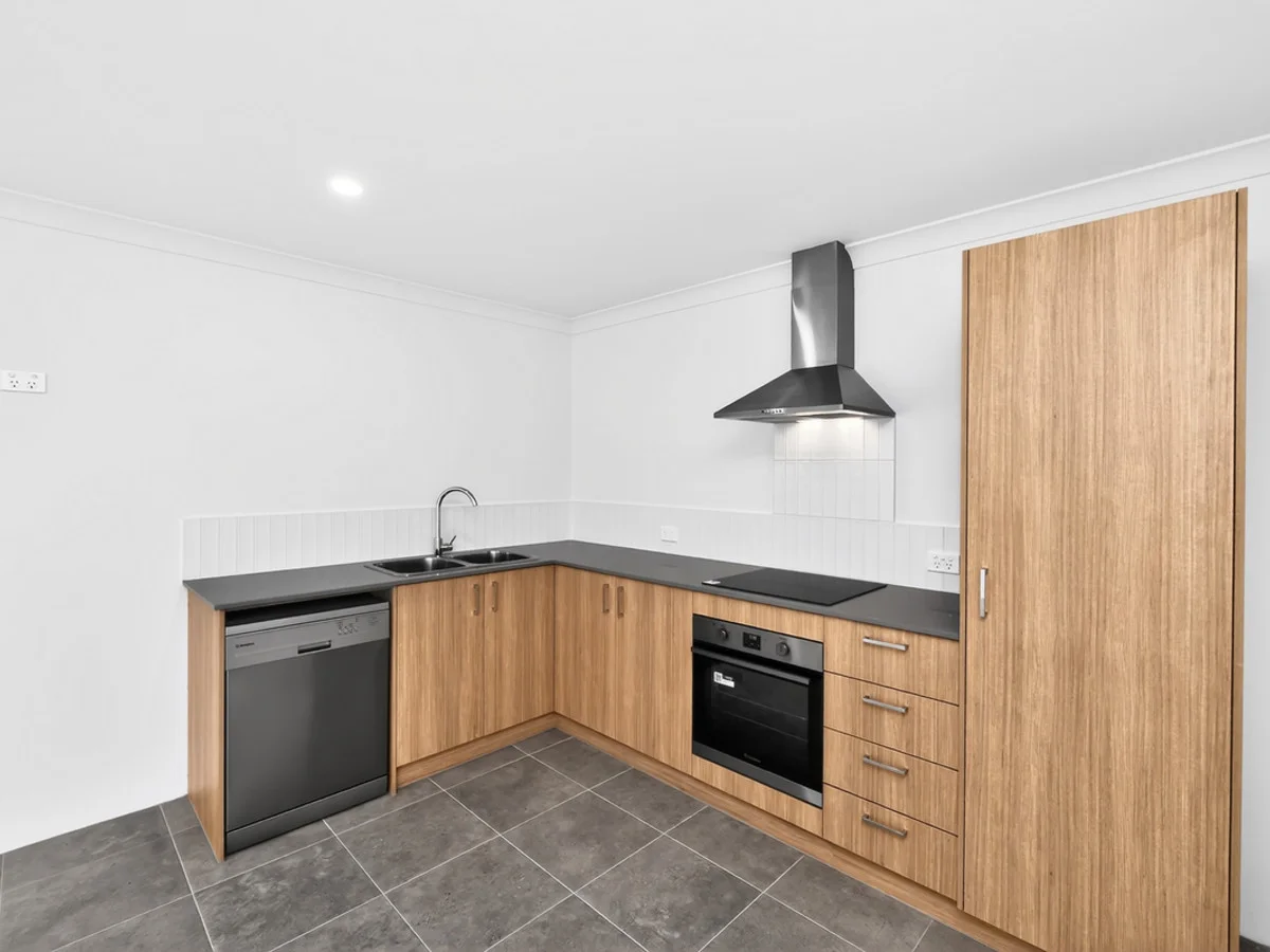 Additional image 6 of 1B Chestnut Way, Eglinton WA 6034