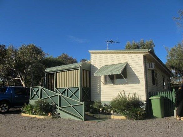 Chalet 35 Drummond Cove Caravan Park, DRUMMOND COVE WA 6532, Image 0