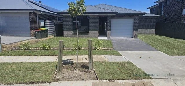 6 Craig Lane, Spring Farm NSW 2570