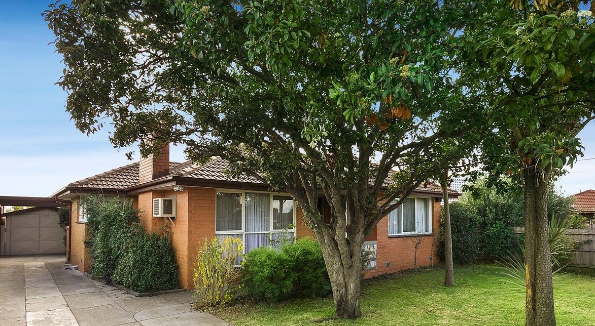 3 bedrooms House in 4 Myrtle Grove AIRPORT WEST VIC, 3042