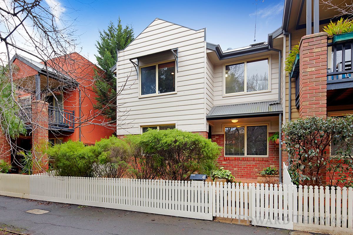 4 Cuffe Walk, Kensington VIC 3031, Image 1