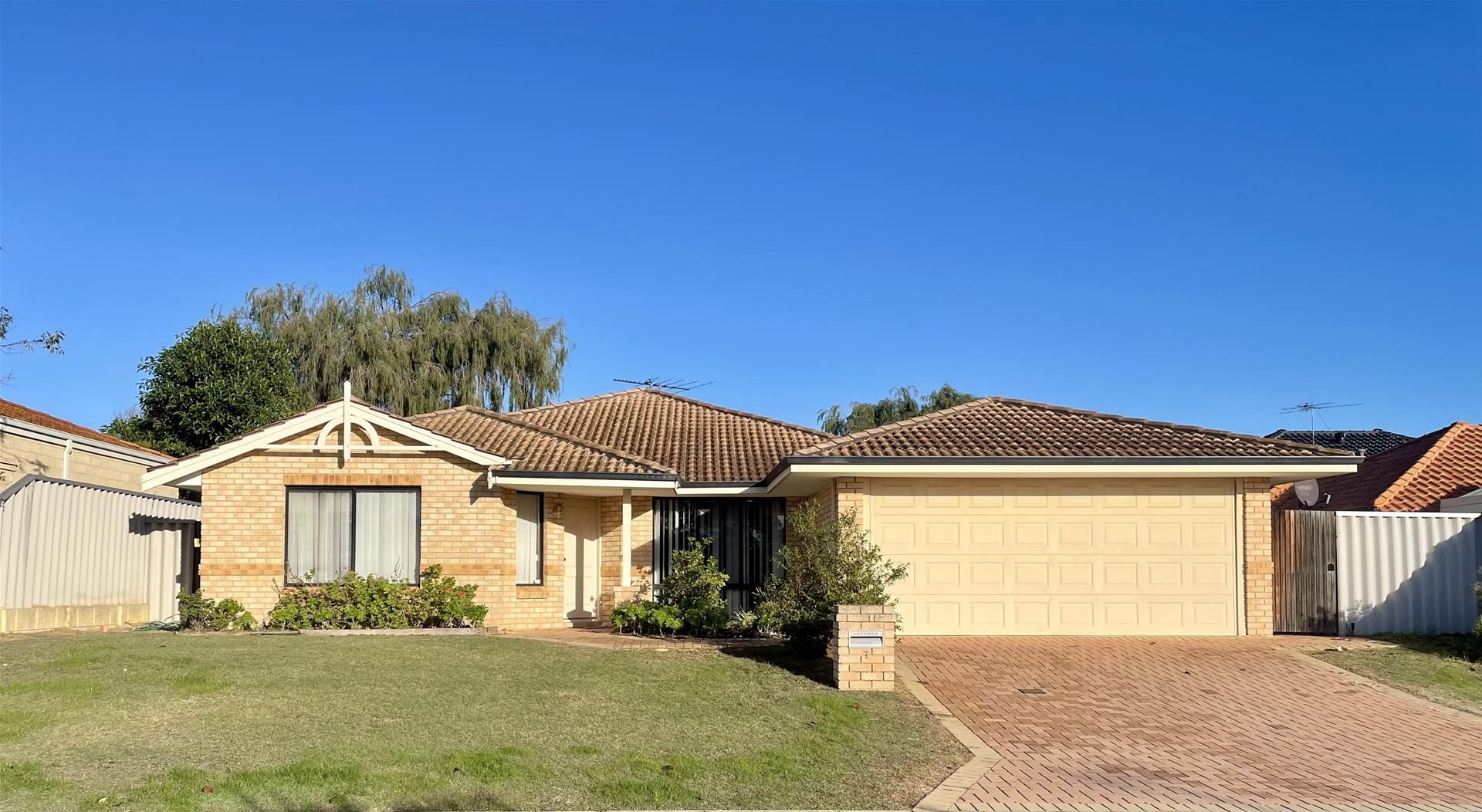4 bedrooms House in 7 Soho Lane CURRAMBINE WA, 6028