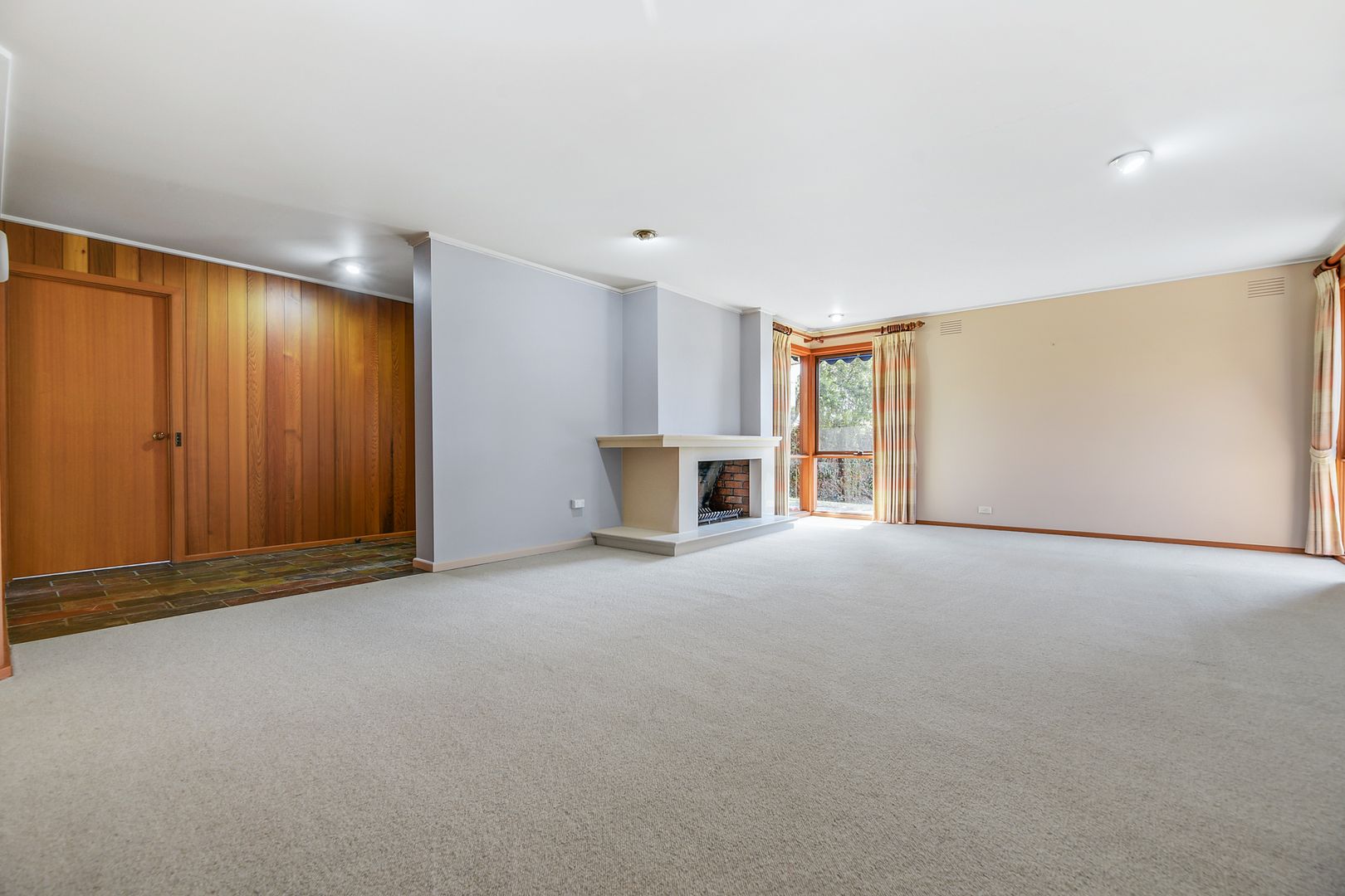 4 Mundara Court, Glen Waverley VIC 3150, Image 2