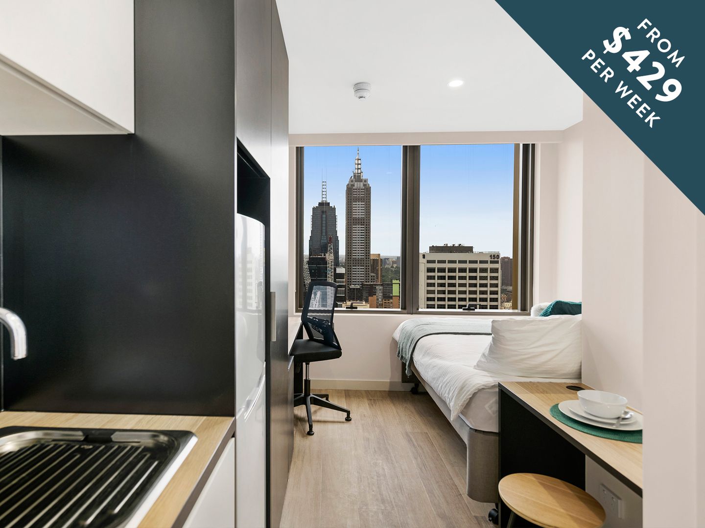 1/50 La Trobe Street, Melbourne VIC 3000 - Apartment For Rent - $329