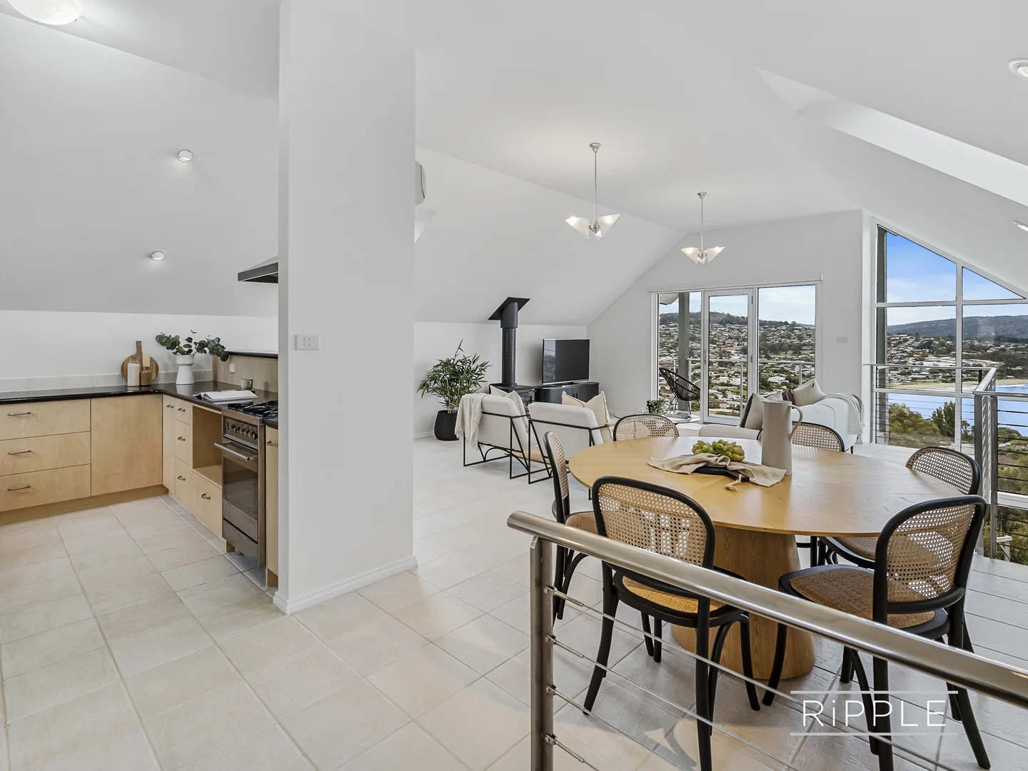 Additional image 8 of 27 Tahune Crescent, Blackmans Bay TAS 7052