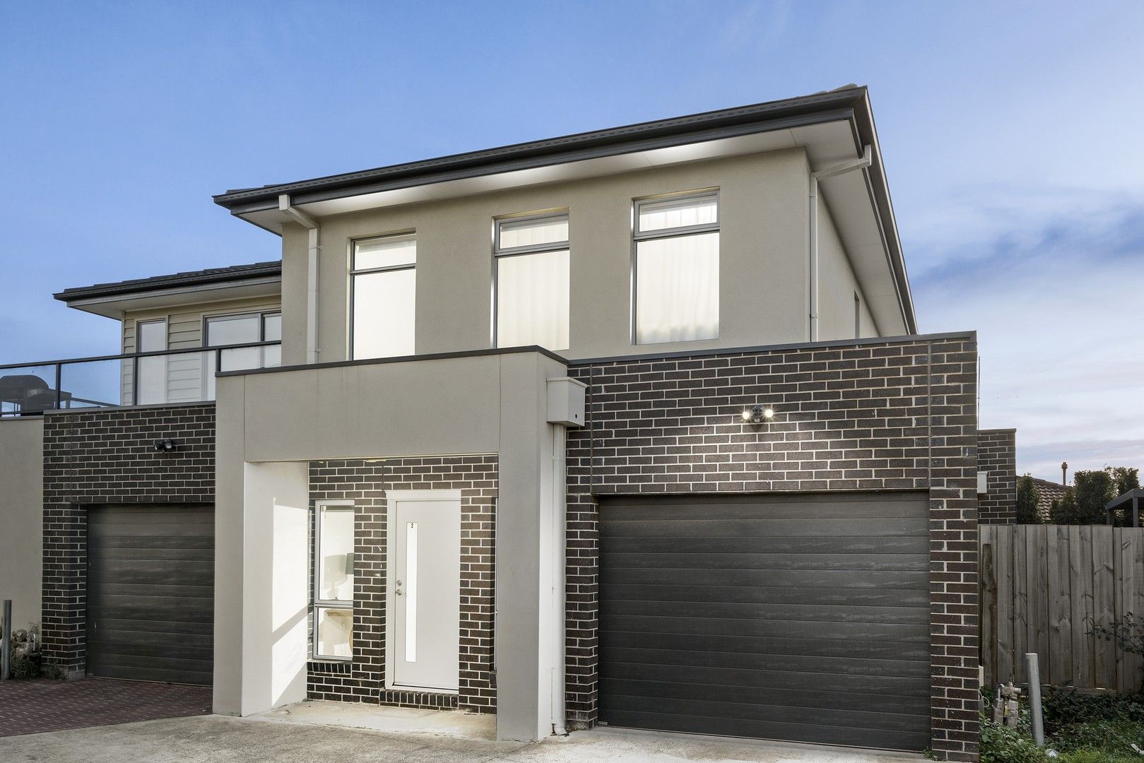 2/4 Neimur Avenue, Deer Park VIC 3023, Image 0