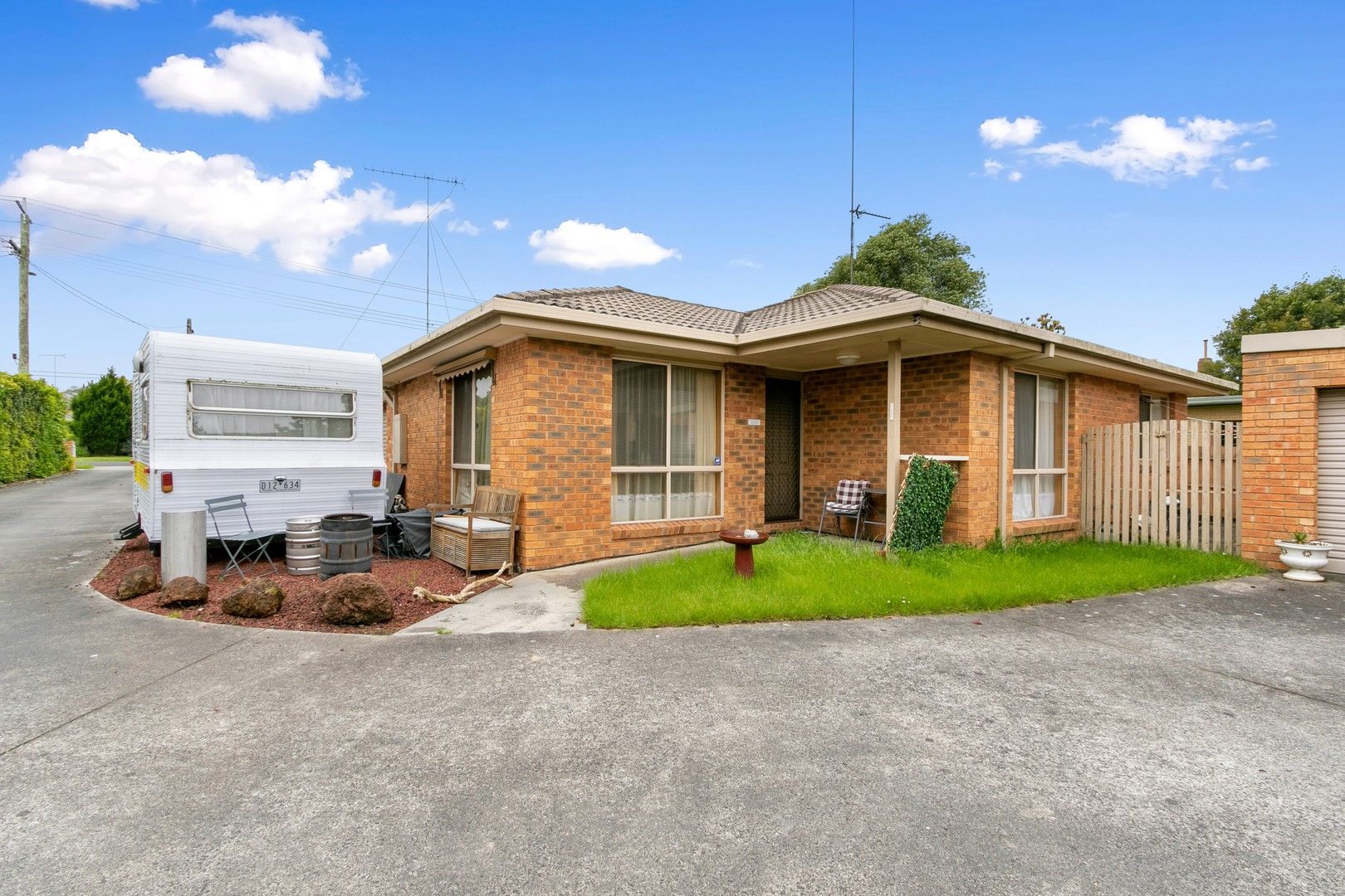 2 bedrooms Apartment / Unit / Flat in Unit 2/30 Elgin St MORWELL VIC, 3840