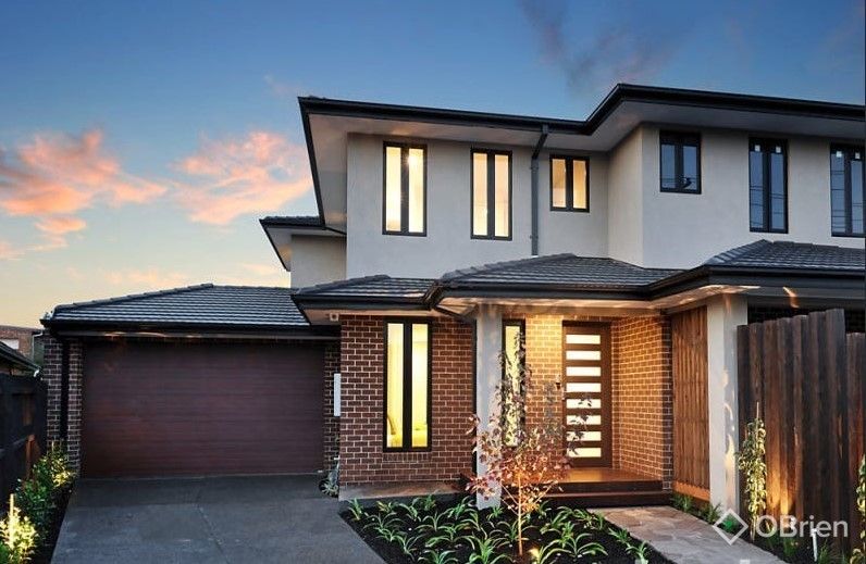 4 bedrooms Townhouse in 5A Harding Street BENTLEIGH VIC, 3204