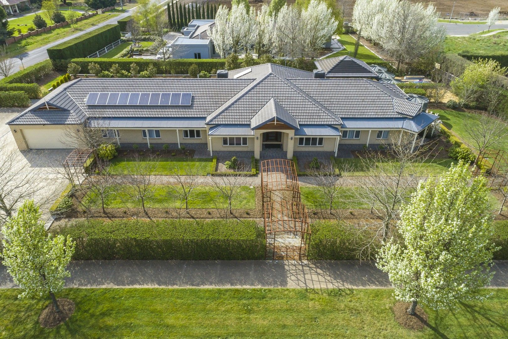 51 Willowbank Road, Gisborne VIC 3437 Domain