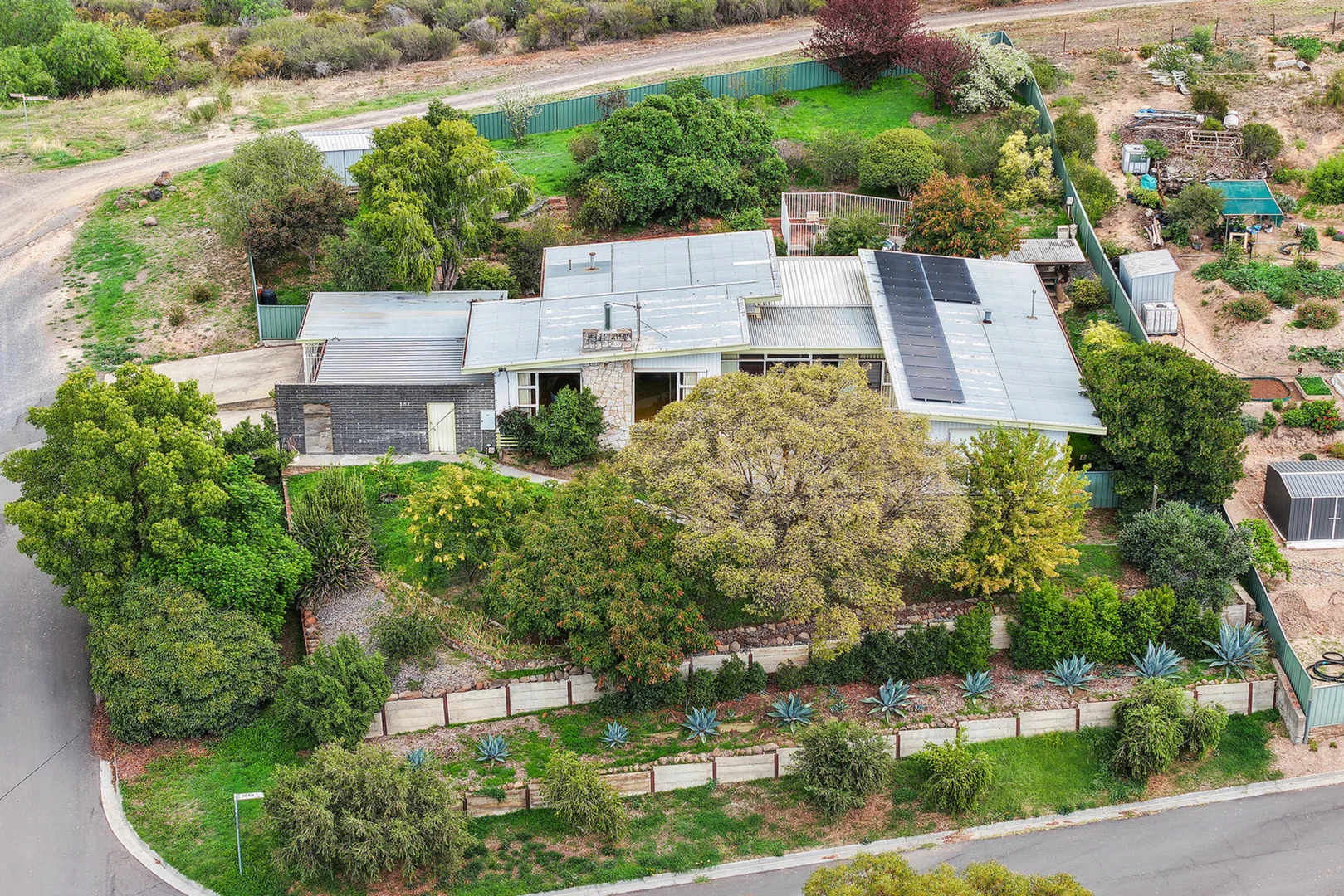 Additional image 11 of 1 Dean Street, Long Gully VIC 3550