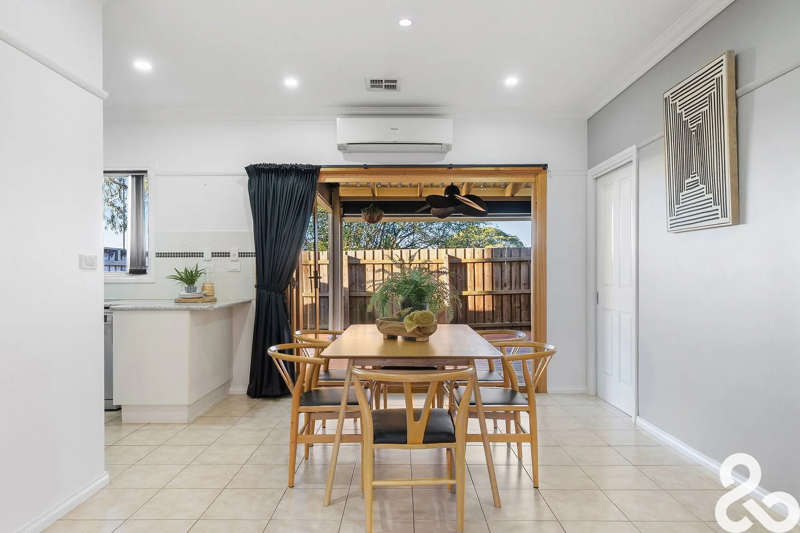 Additional image 5 of 2/31 Old Plenty Road, South Morang VIC 3752