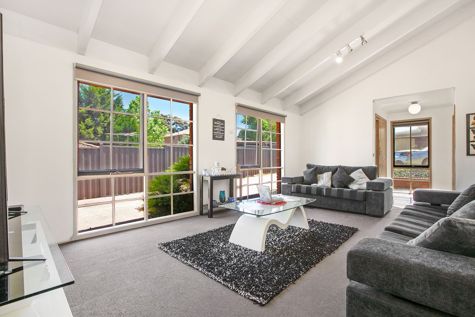 4 Weemala Court, Meadow Heights VIC 3048, Image 1