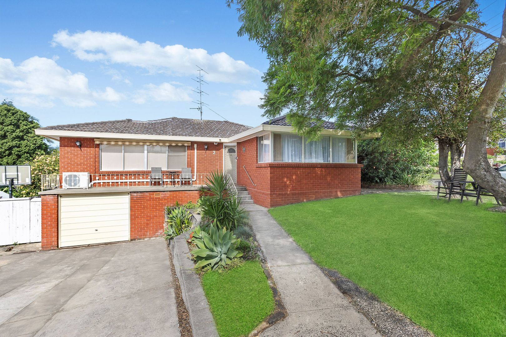 2 Devitt Avenue, Mount Warrigal NSW 2528, Image 2