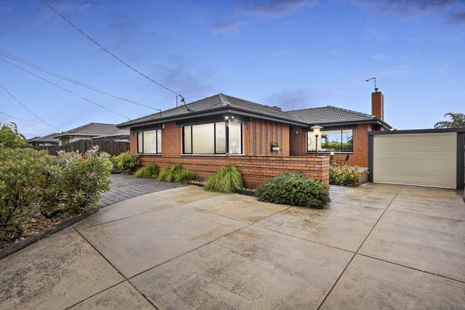 Picture of 7 Briarfield Road, NOBLE PARK NORTH VIC 3174