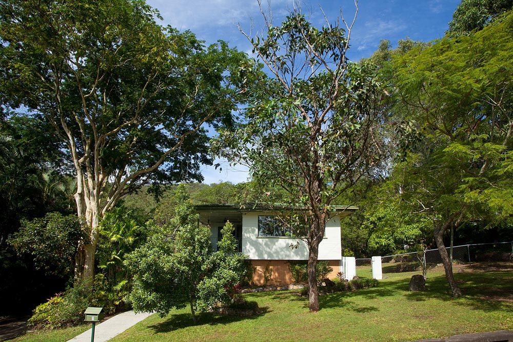4 bedrooms House in 37 Sassafras Street THE GAP QLD, 4061