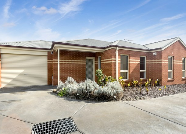 2/9 Reservoir Road, Frankston VIC 3199