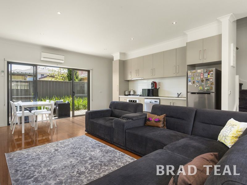 2/7 Rhodes Parade, Pascoe Vale VIC 3044, Image 1