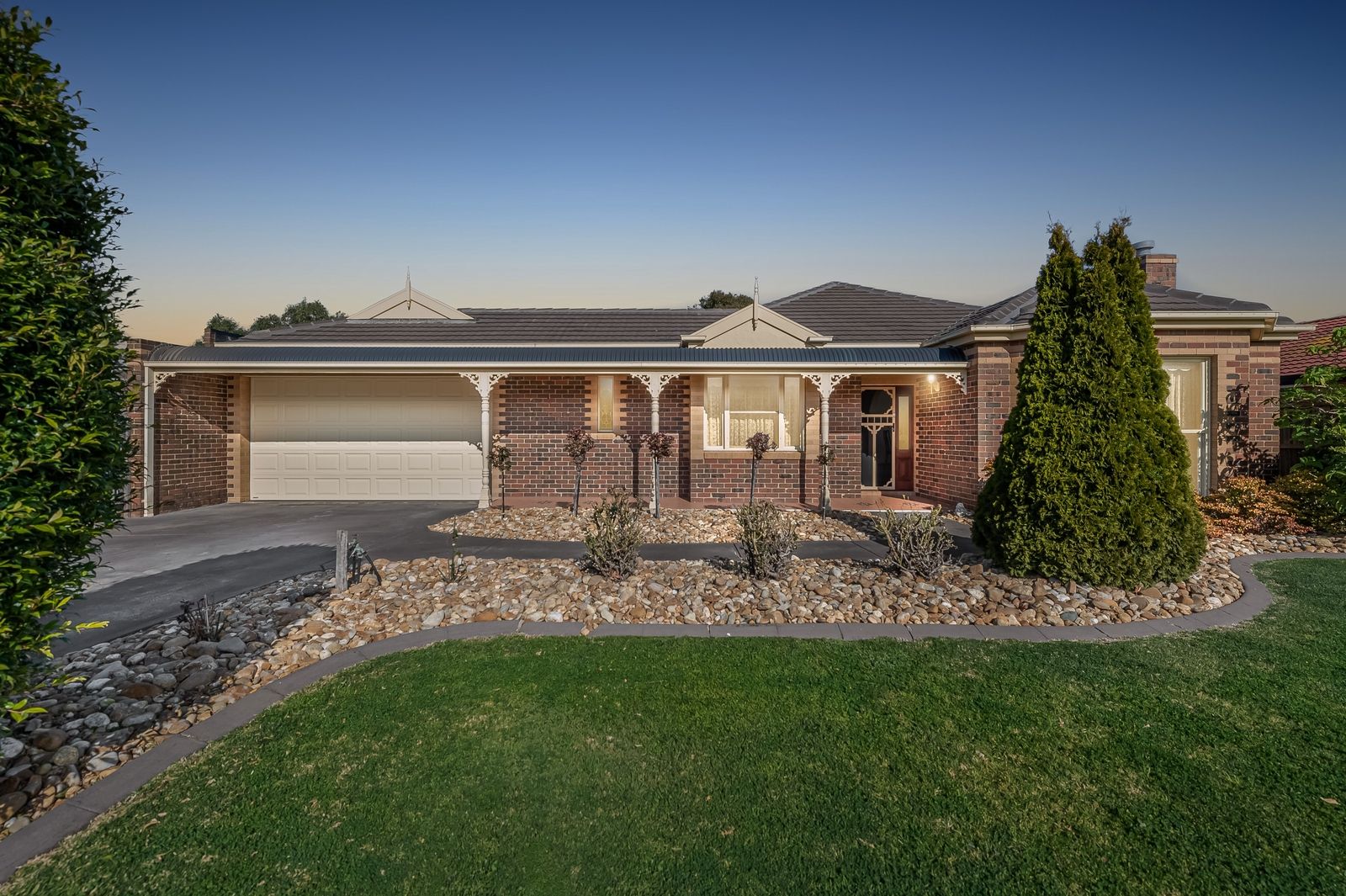 28 Golden Ash Grove, Hoppers Crossing VIC 3029, Image 0